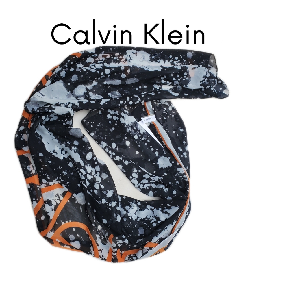 NWT CALVIN KLEIN signature scart